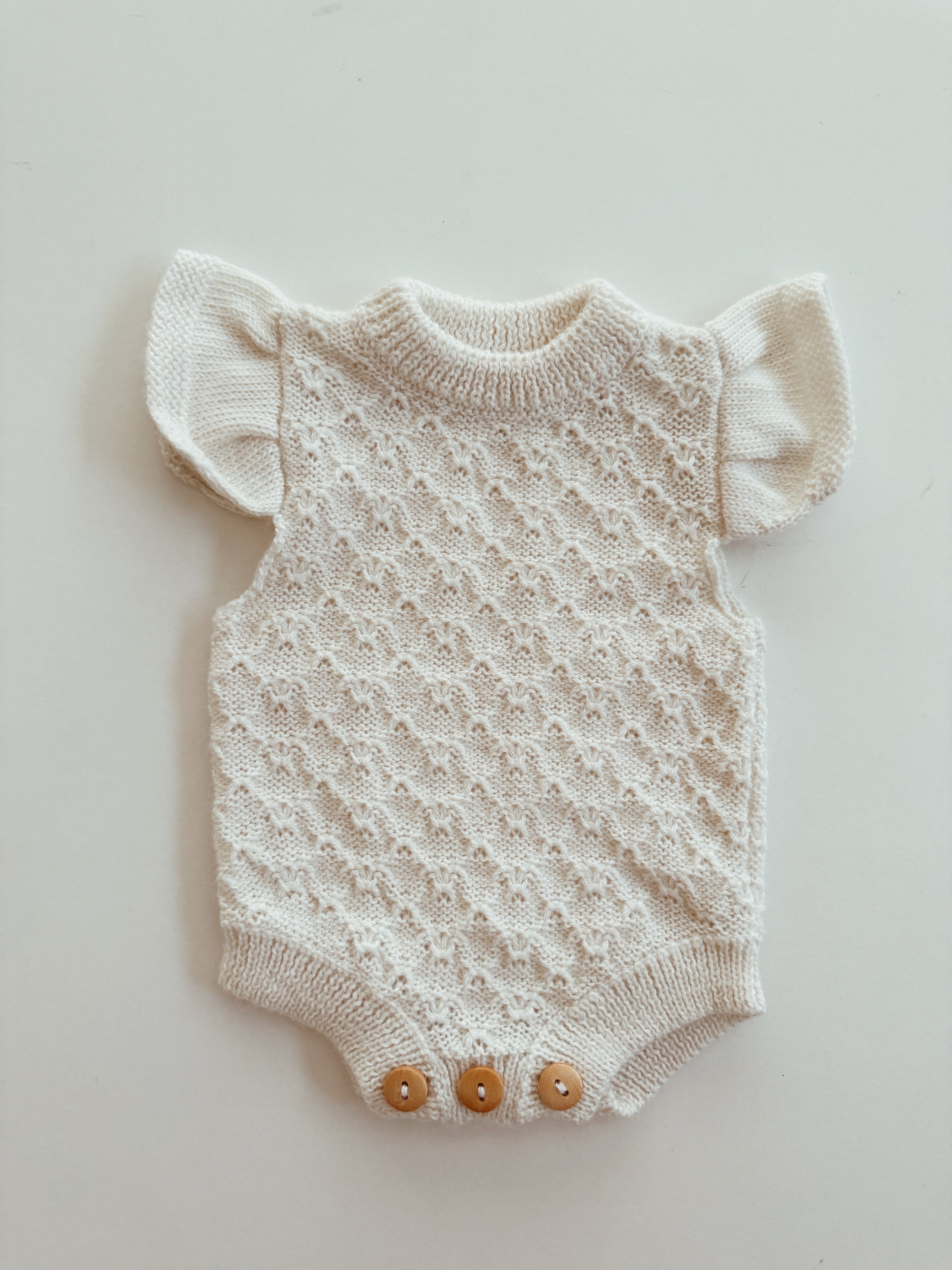 Audrey Flutter Sleeve Romper - Snow