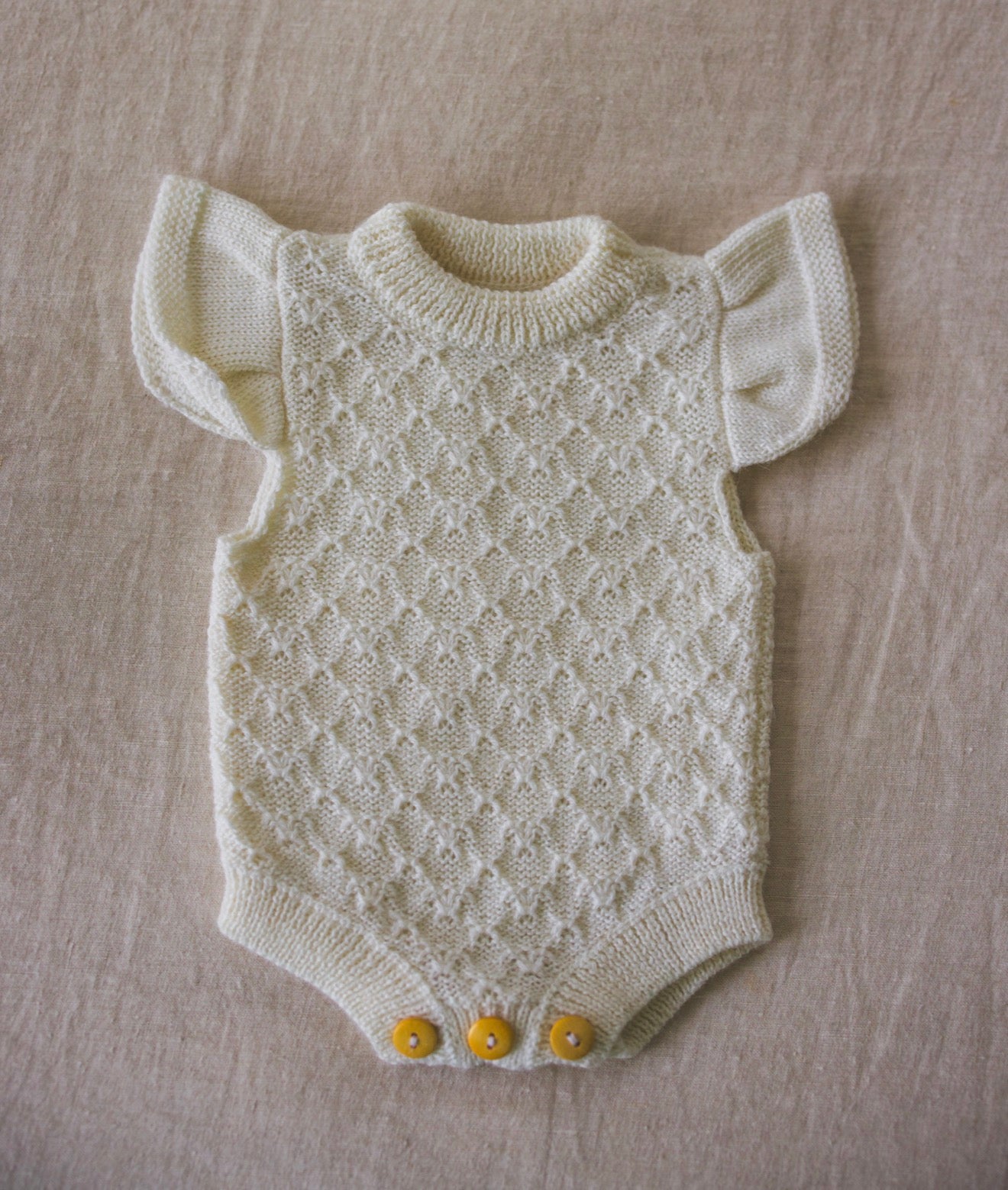 Audrey Flutter Sleeve Romper - Snow