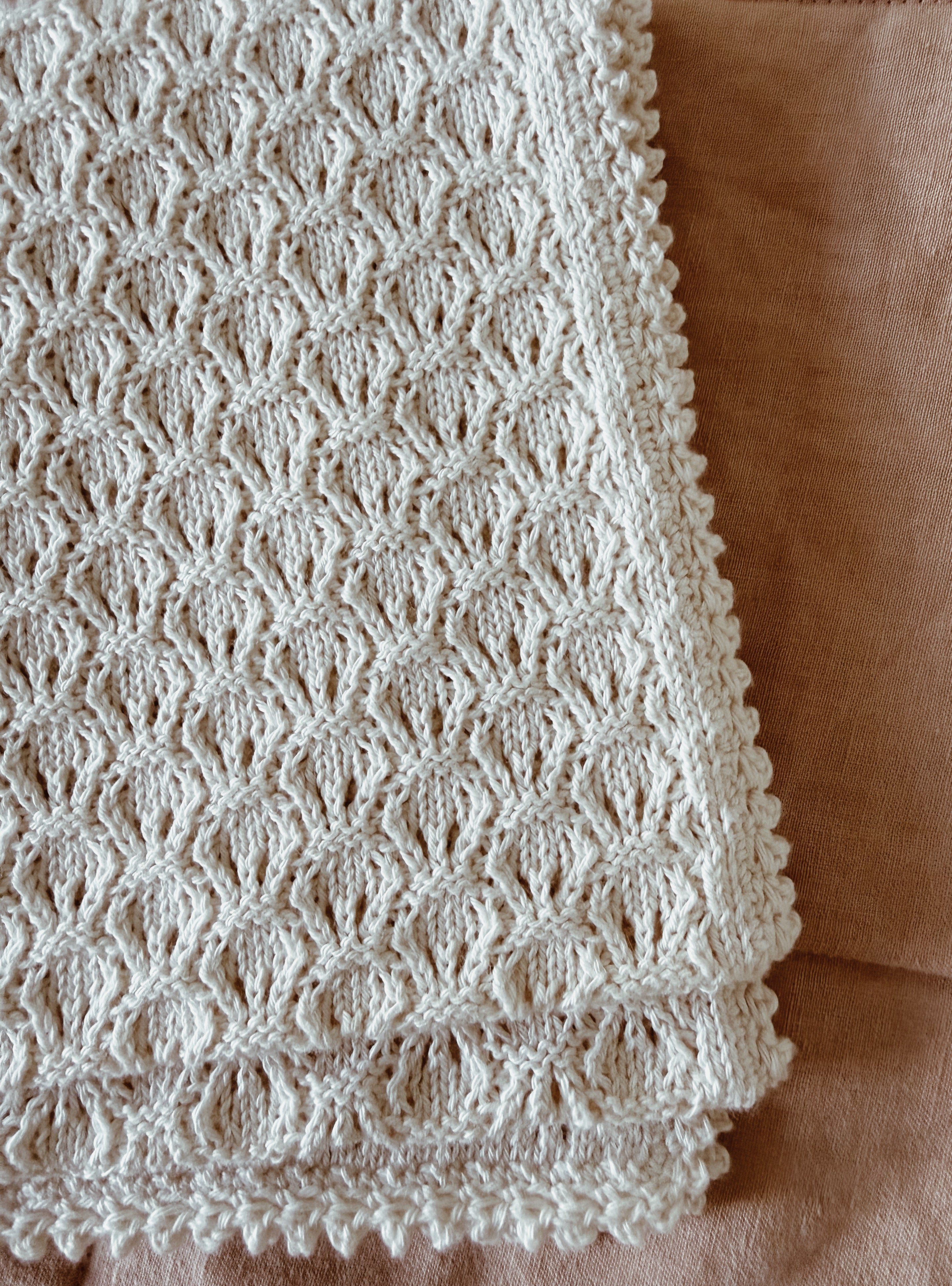 Olive Heirloom blanket - Snow
