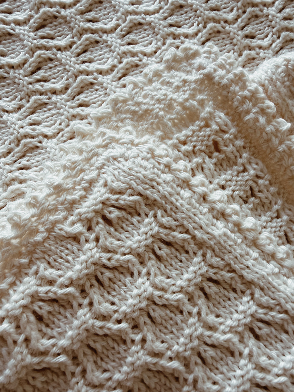 Olive Heirloom blanket - Snow - Hank Knitwear